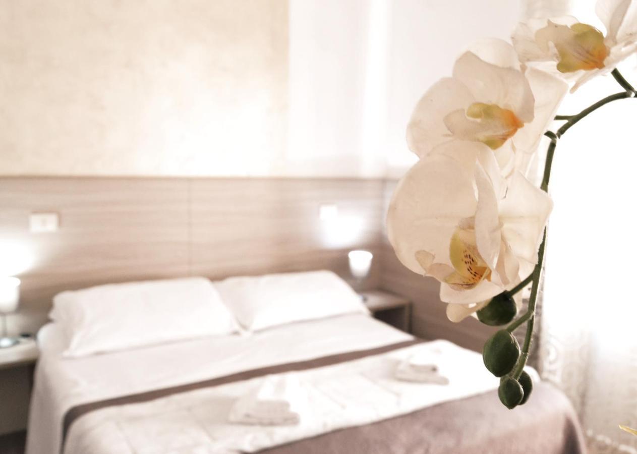 Hotel Colombo Napoli Ngoại thất bức ảnh